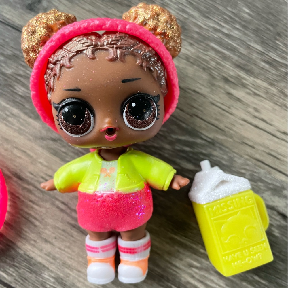 LOL Surprise Doll Court Champ Glam Glitter